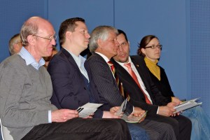 Wichtige Mitstreiter in Sachen Partnerschaft Stuttgart-Bogotá, von links nach rechts: Hermann Kirchholtes, Umweltamt Stuttgart, Dr. Nicolás Leyva, Stadt Stuttgart, Abteilung Mobilität, Henry Javier Arcos Muñoz, Generalkonsul von Kolumbien, Alejandro Palacios, Präsident des Deutsch-Kolumbianischen Freundeskreises, Ute Rössle, Projektmanagement KATE, Stuttgart  