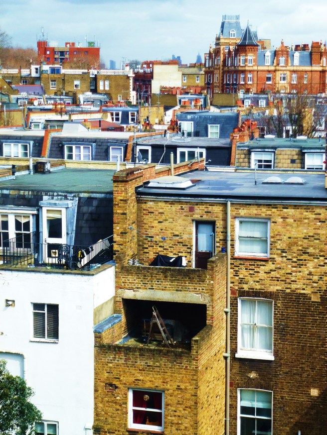 Blick vom Earls Court über die Dächer von South Kensington.